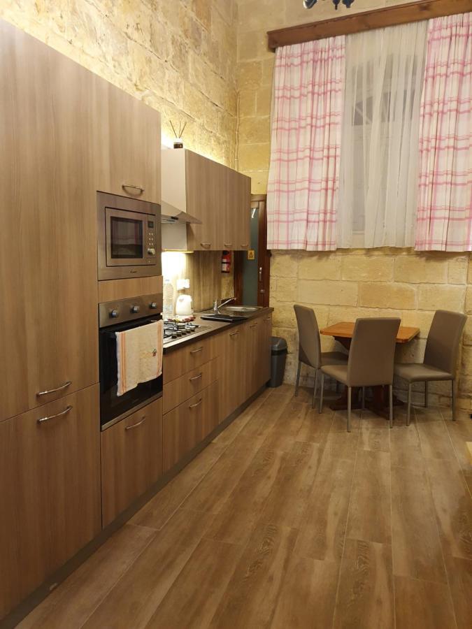 B&S Accommodation Renovated 18 Century House Of Character In Hal Ghaxiak Zewnętrze zdjęcie