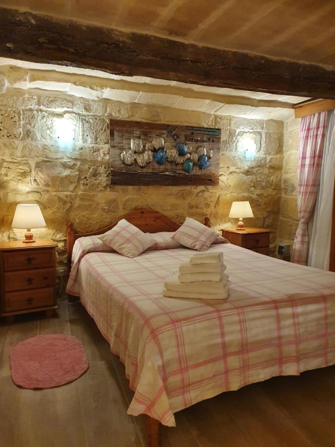 B&S Accommodation Renovated 18 Century House Of Character In Hal Ghaxiak Zewnętrze zdjęcie